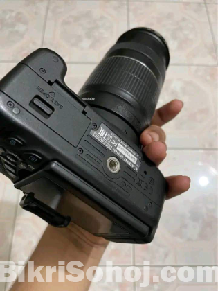Cannon 700D